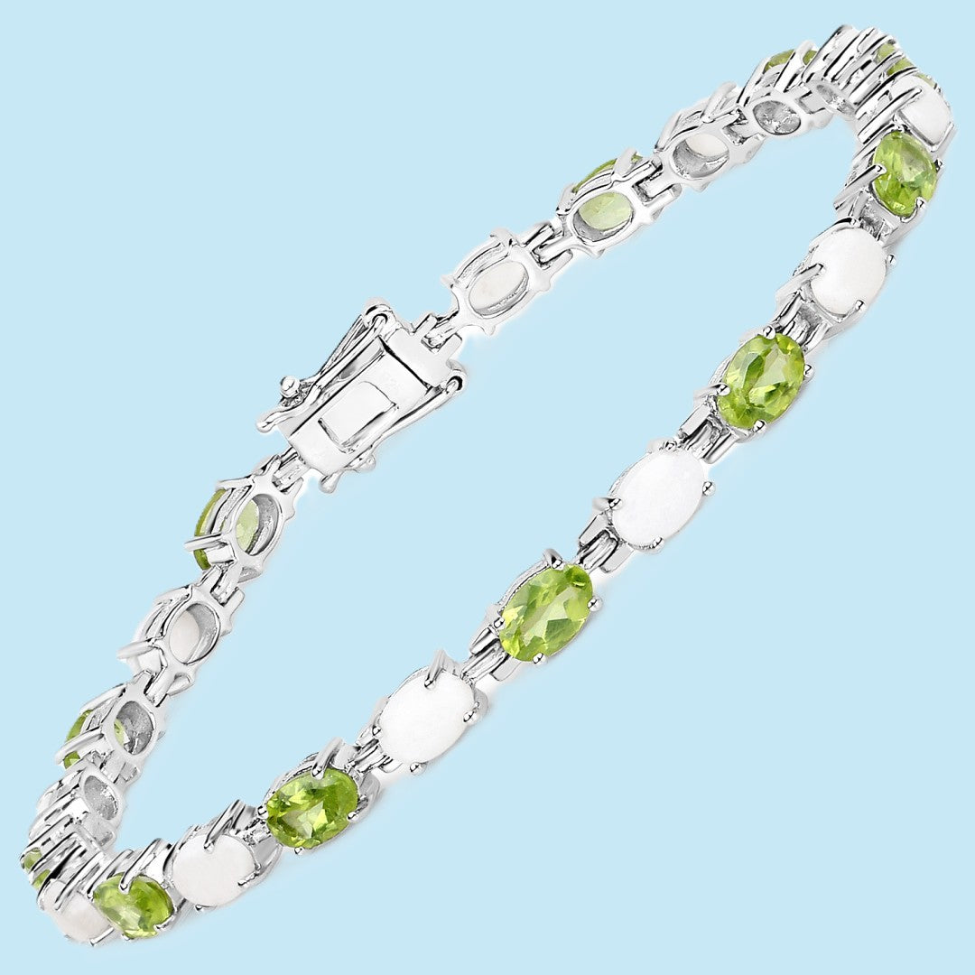 An Exquisite Peridot and Opal Designer Bracelet 7.5in
